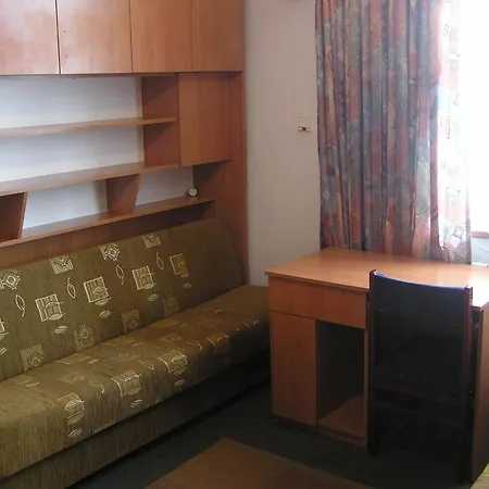 3a , Mieszkanie Dwupokojowe Normalne Z Aneksem Kuchennym ,pokoje Przechodnie Halczyna 9 Glowackiego 32 Apartament *